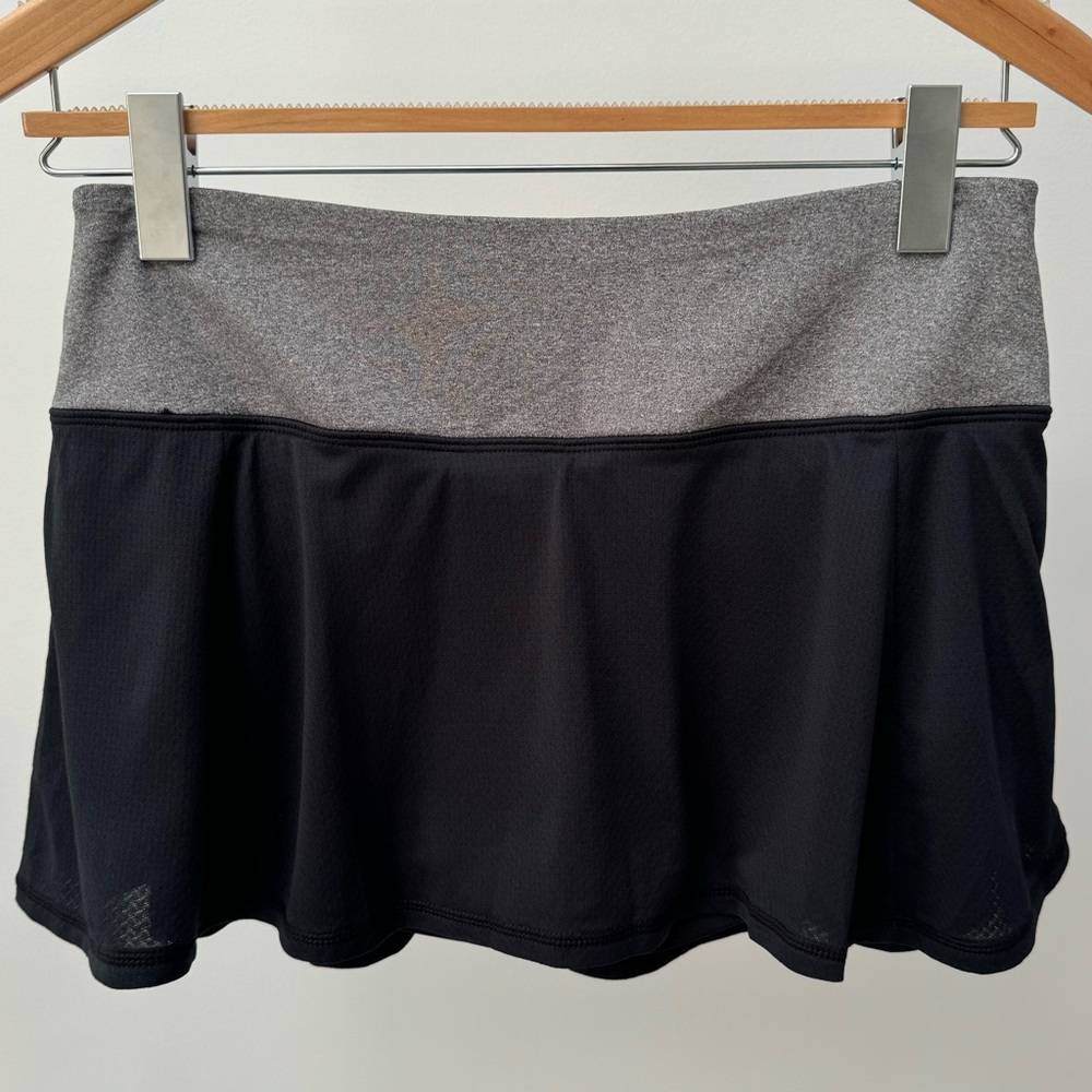 Champion Skort in Black & Gray, Size M